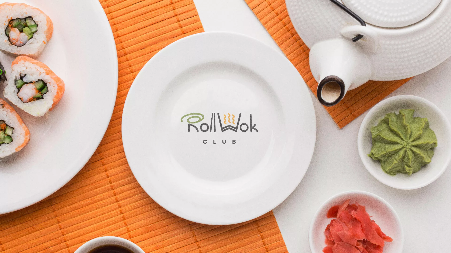 Разработка логотипа и фирменного стиля в Суровикино для суши-бара «Roll Wok Club» Разработка логотипа и фирменного стиля в Суровикино для суши-бара «Roll Wok Club»